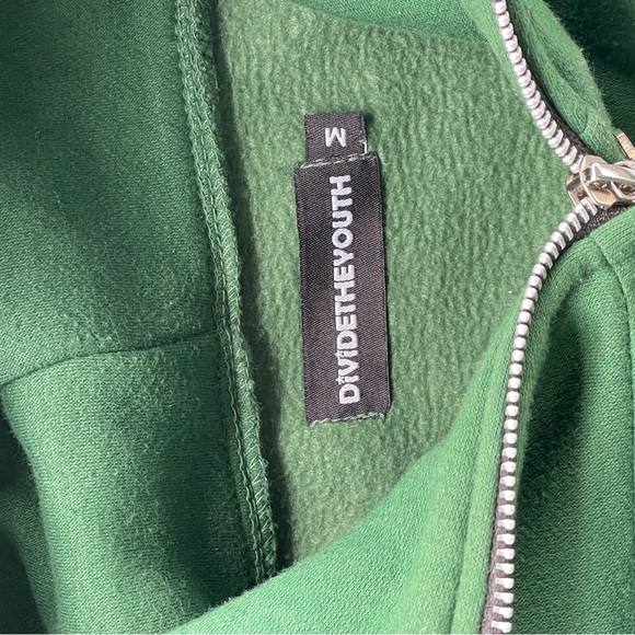 Divide The Youth Zip Up - Picture 3 of 3
